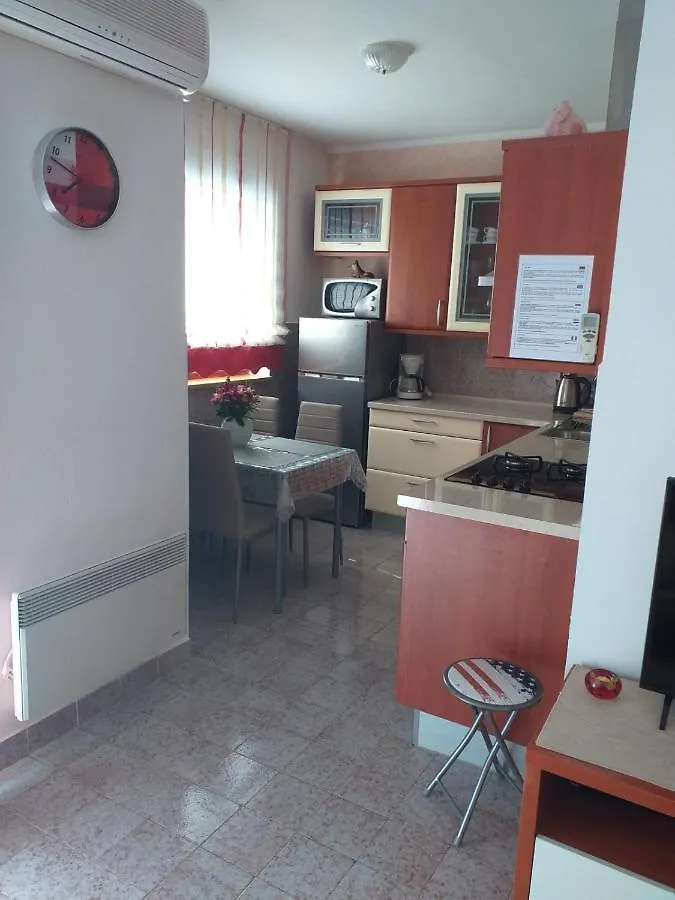 Lori Διαμέρισμα Πούλα